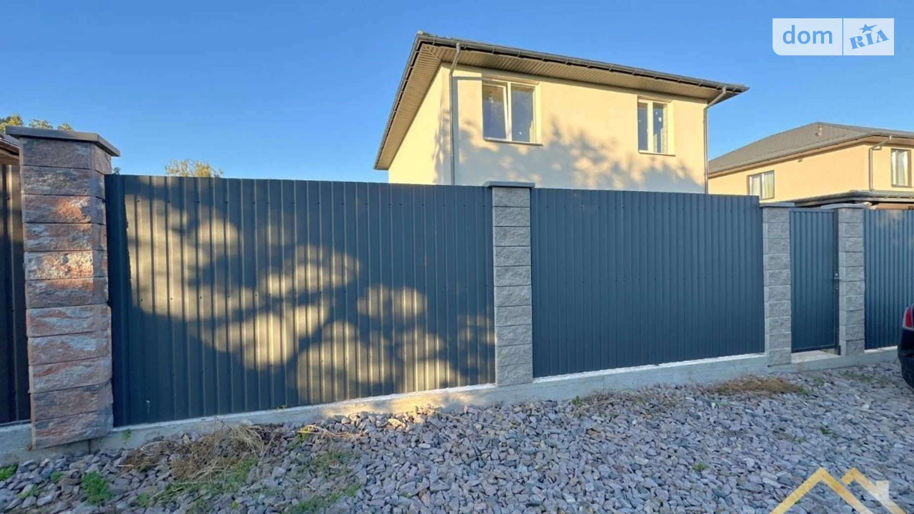 Продается дом на 2 этажа 144 кв. м с бассейном, цена: 145000 $ - фото 5