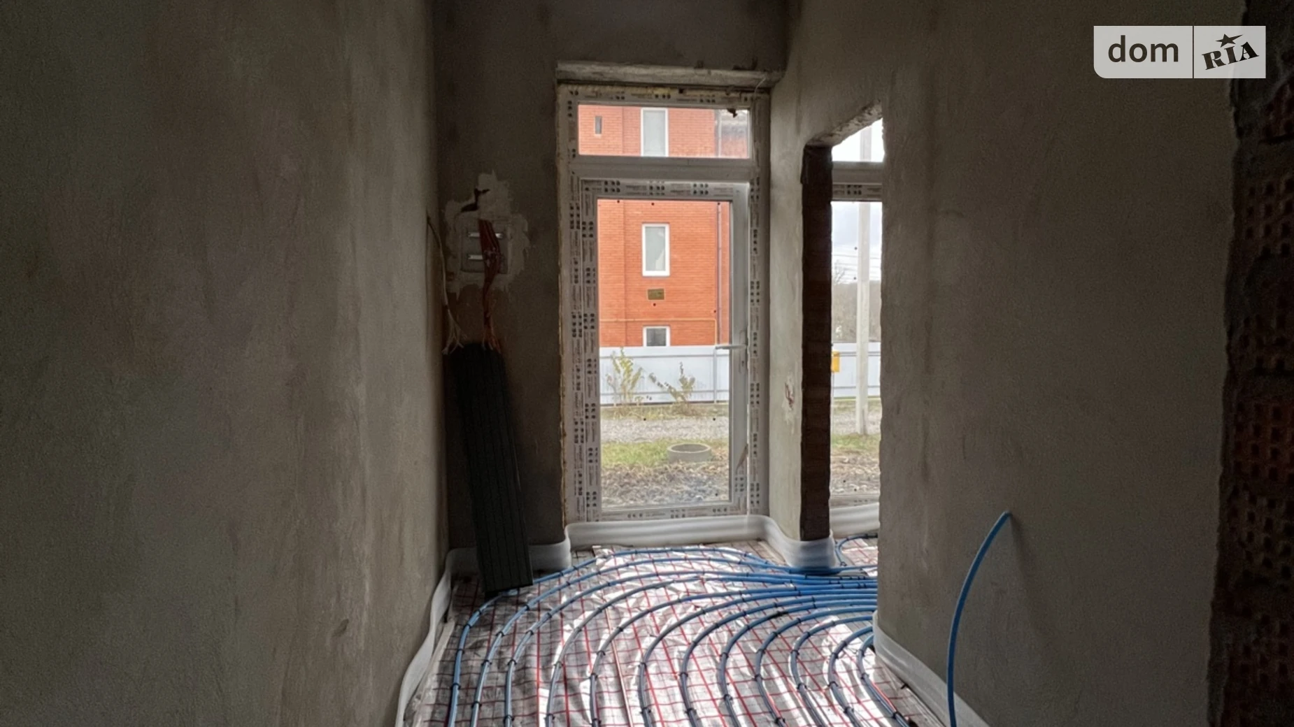 Продается дом на 2 этажа 120 кв. м с балконом, цена: 139000 $ - фото 2