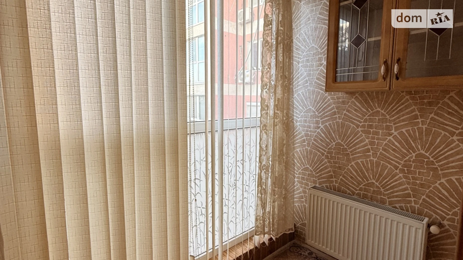 Продається 3-кімнатна квартира 80 кв. м у Чорноморську, вул. Захисників України(1 Травня), 19 - фото 4