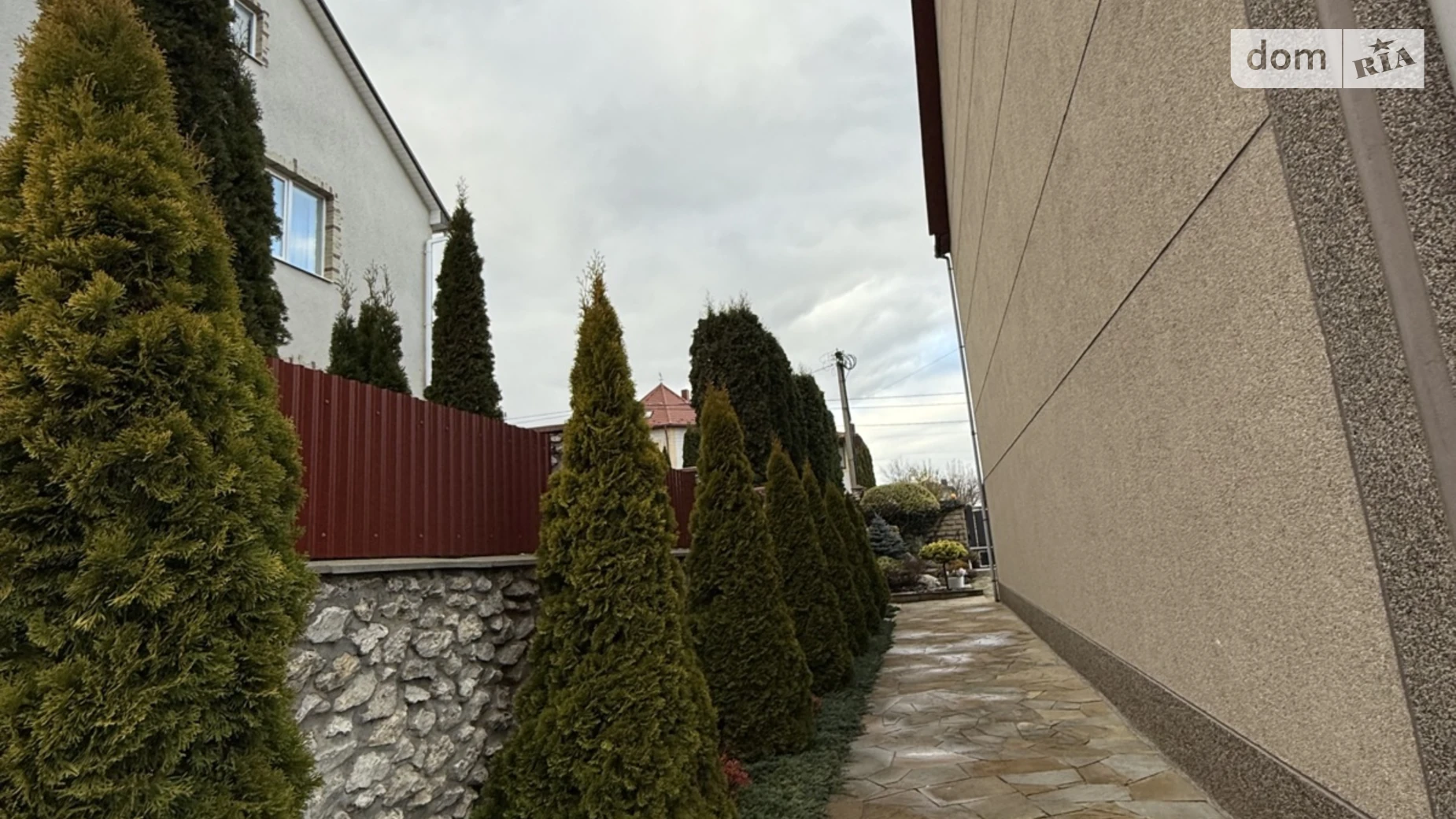 Продается дом на 3 этажа 220 кв. м с верандой, цена: 155000 $ - фото 3