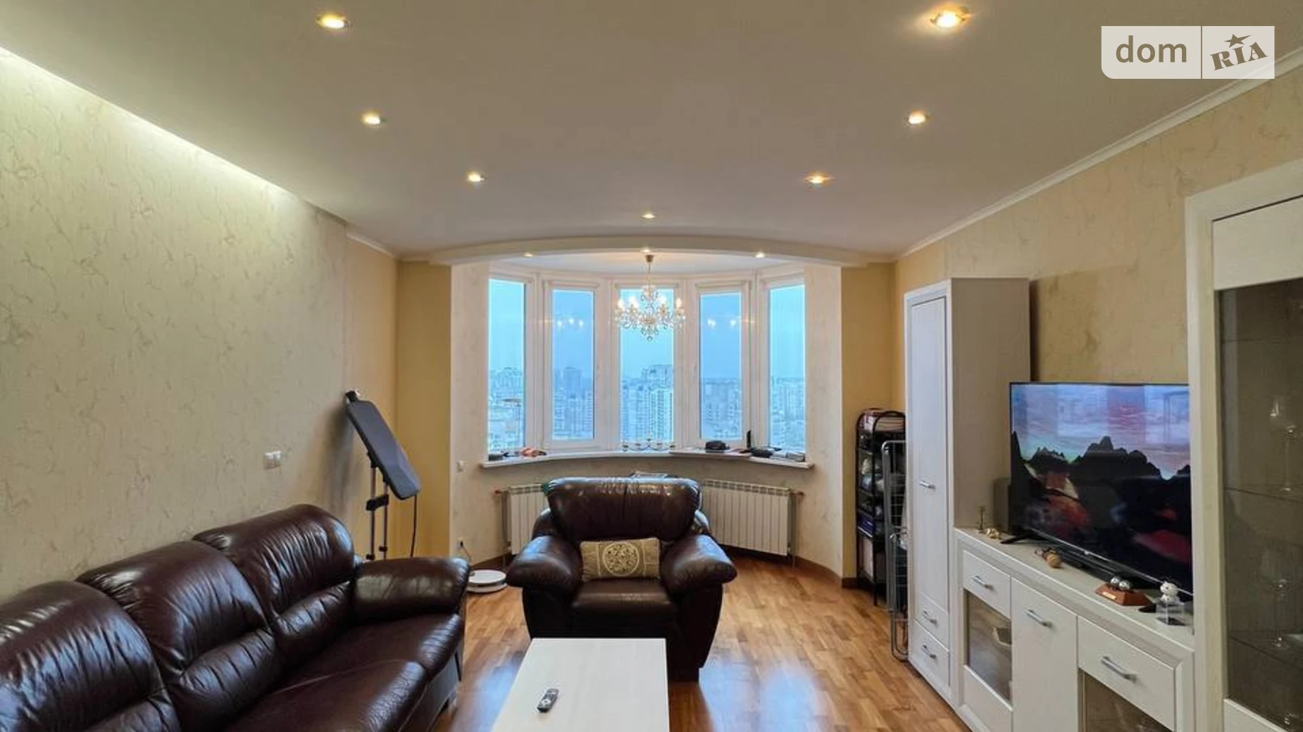 Продается 2-комнатная квартира 81 кв. м в Киеве, ул. Срибнокильская, 1 - фото 4