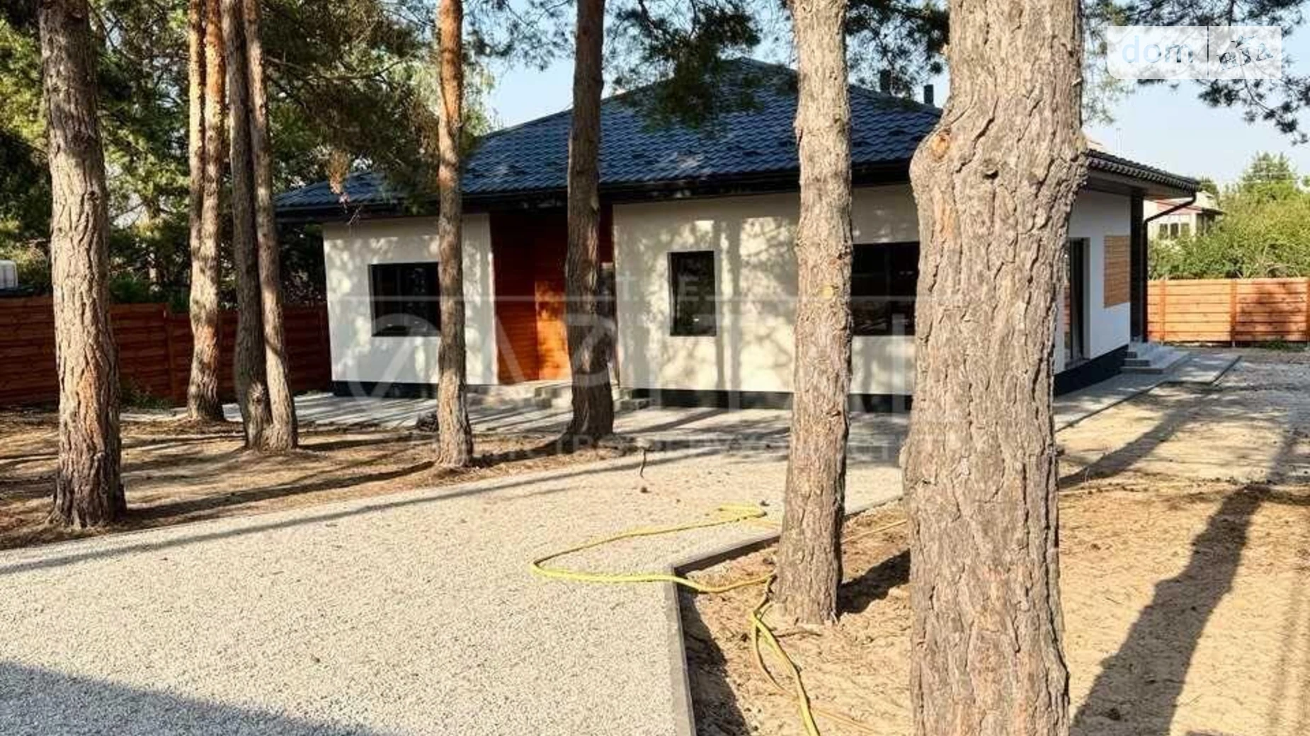 Продается одноэтажный дом 140 кв. м с балконом, цена: 143000 $ - фото 2