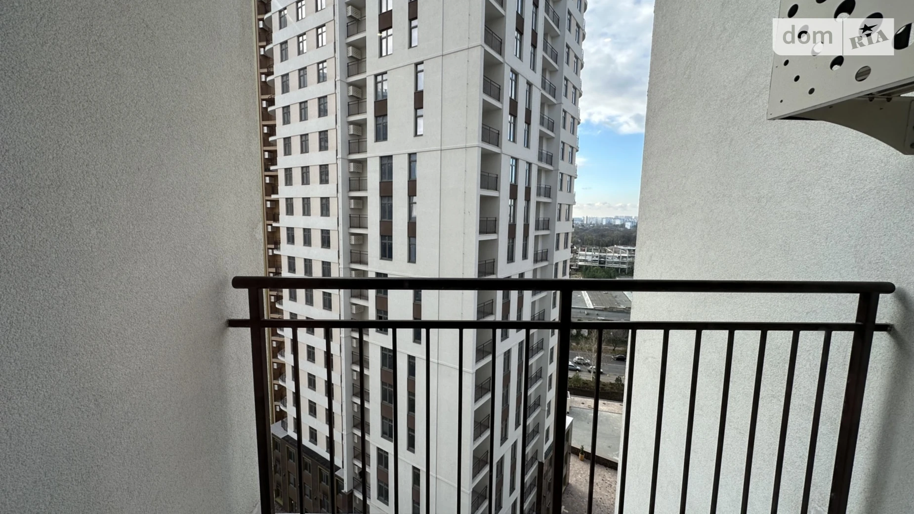 Продається 1-кімнатна квартира 43 кв. м у Одесі, вул. Краснова, 3 корпус 66 - фото 4