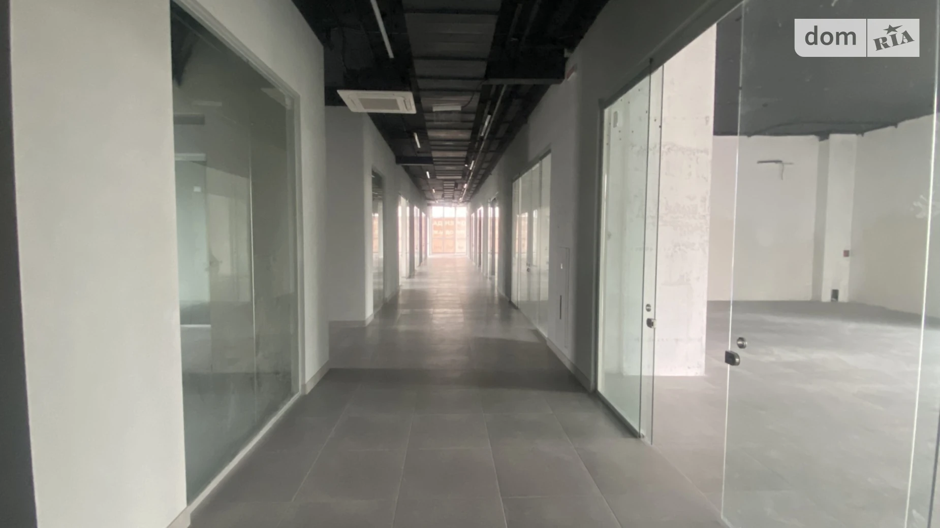 Сдается в аренду помещения свободного назначения 32.7 кв. м в 4-этажном здании, цена: 9810 грн - фото 4