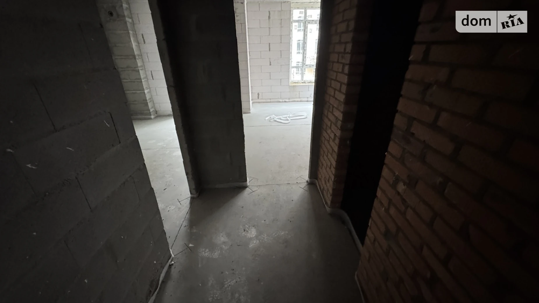 Продается 1-комнатная квартира 37 кв. м в Ирпене, ул. Ольги Кобылянской(Достоевского), 1В/37 - фото 2