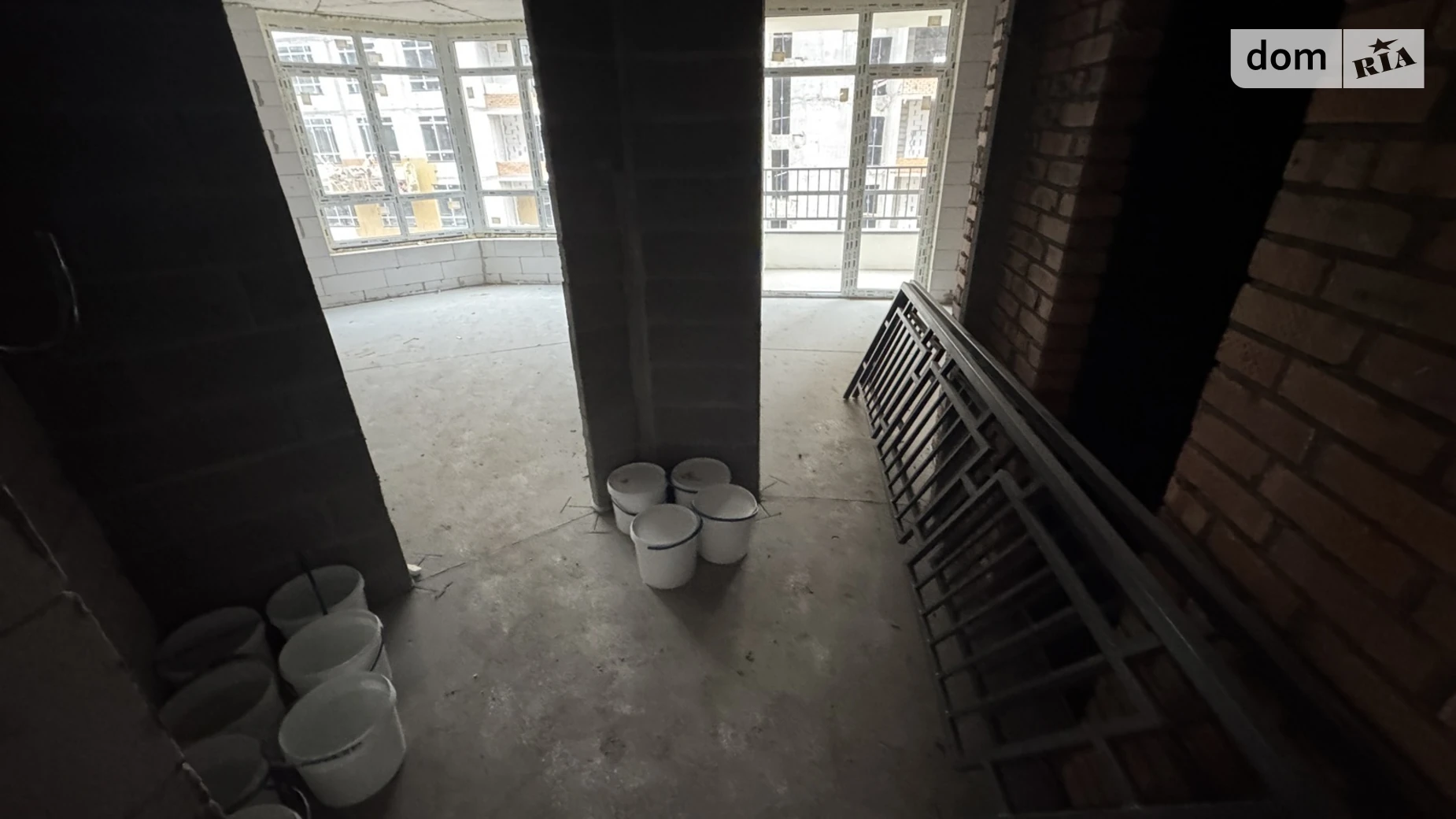 Продается 1-комнатная квартира 39 кв. м в Ирпене, ул. Ольги Кобылянской(Достоевского), 1В/37 - фото 2