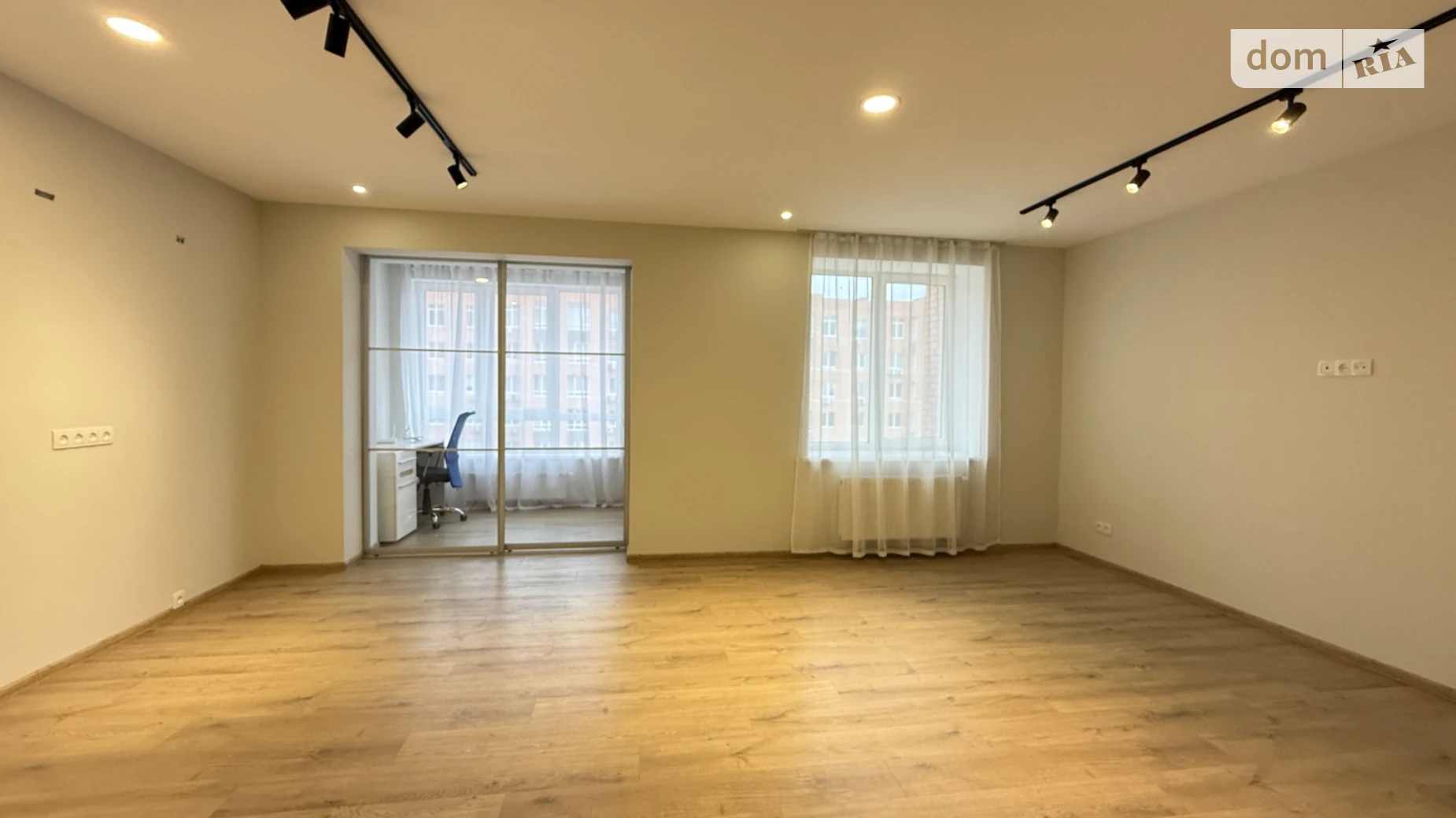 Продается 1-комнатная квартира 45.2 кв. м в Днепре, просп. Мира, 2К - фото 2