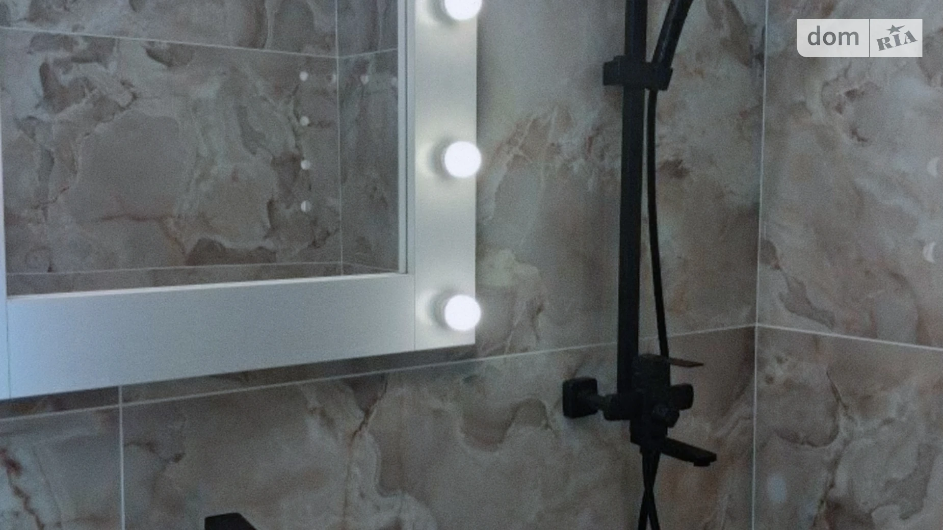 Продается 1-комнатная квартира 43 кв. м в Житомире, ул. Крошенская - фото 2