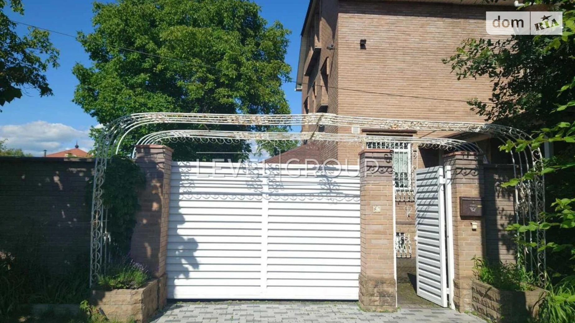 Продается дом на 3 этажа 387.5 кв. м с верандой, цена: 405000 $ - фото 4