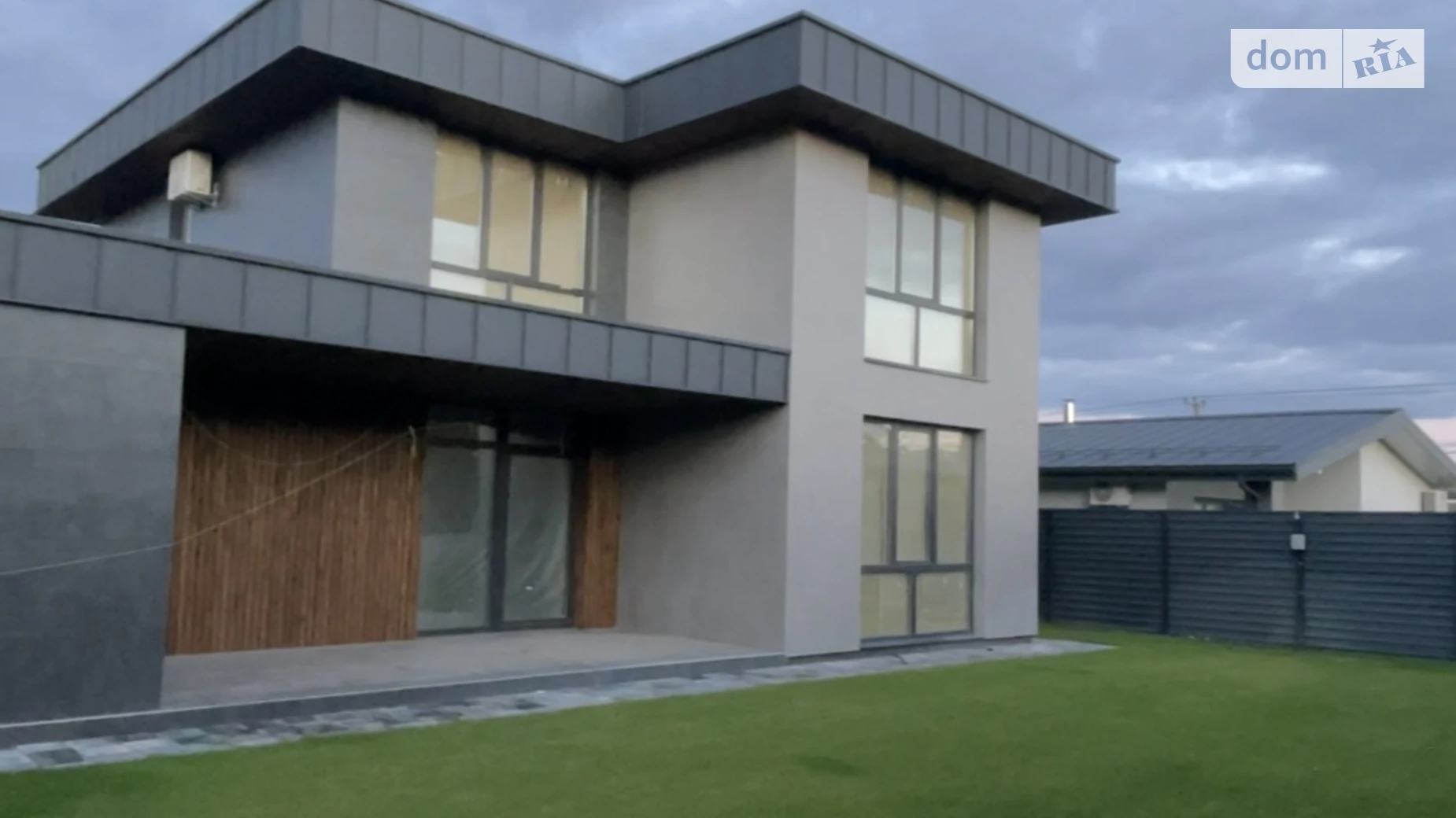 Продается дом на 2 этажа 175 кв. м с террасой, цена: 290000 $ - фото 3