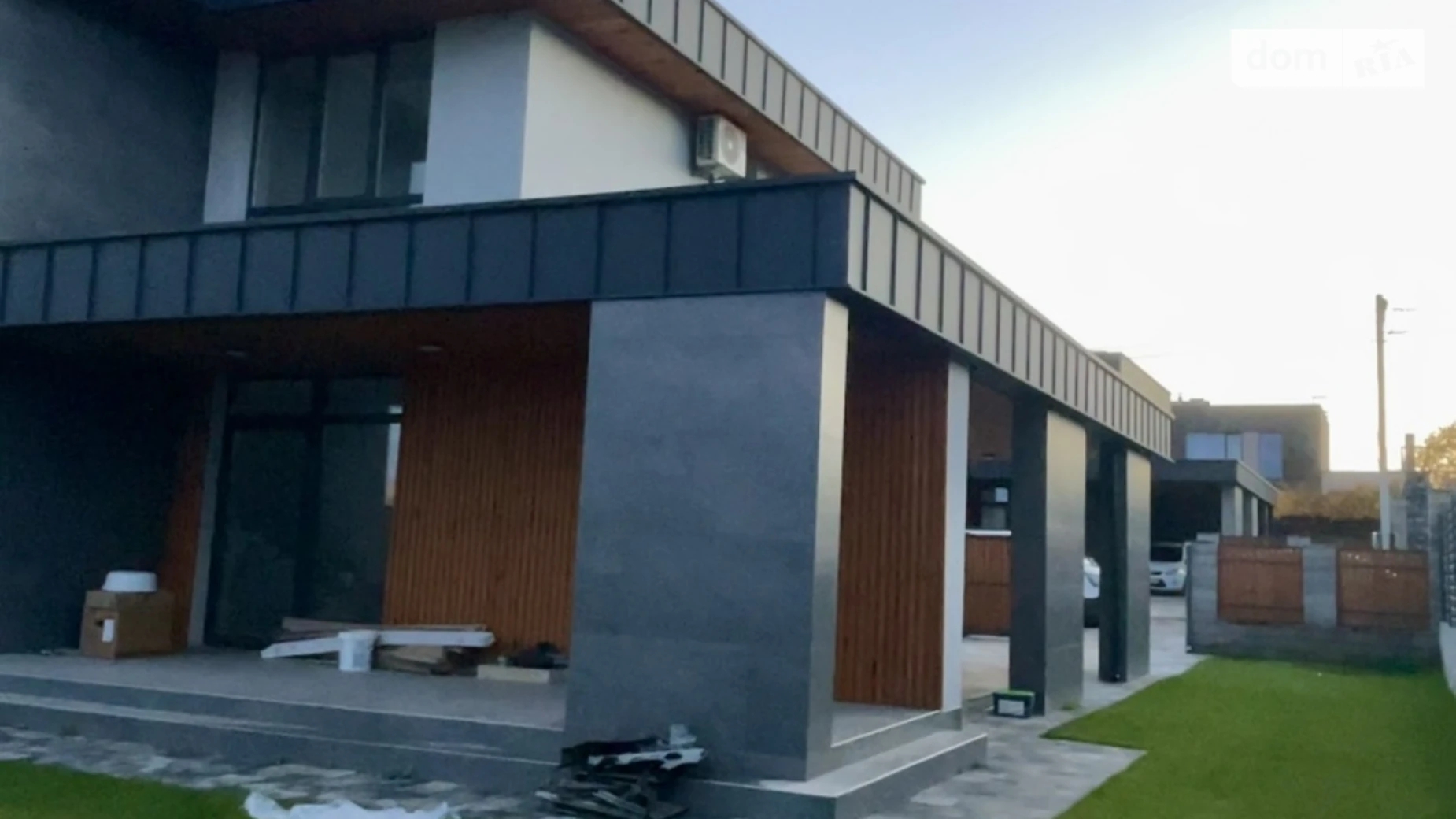 Продается дом на 2 этажа 175 кв. м с террасой, цена: 290000 $ - фото 2