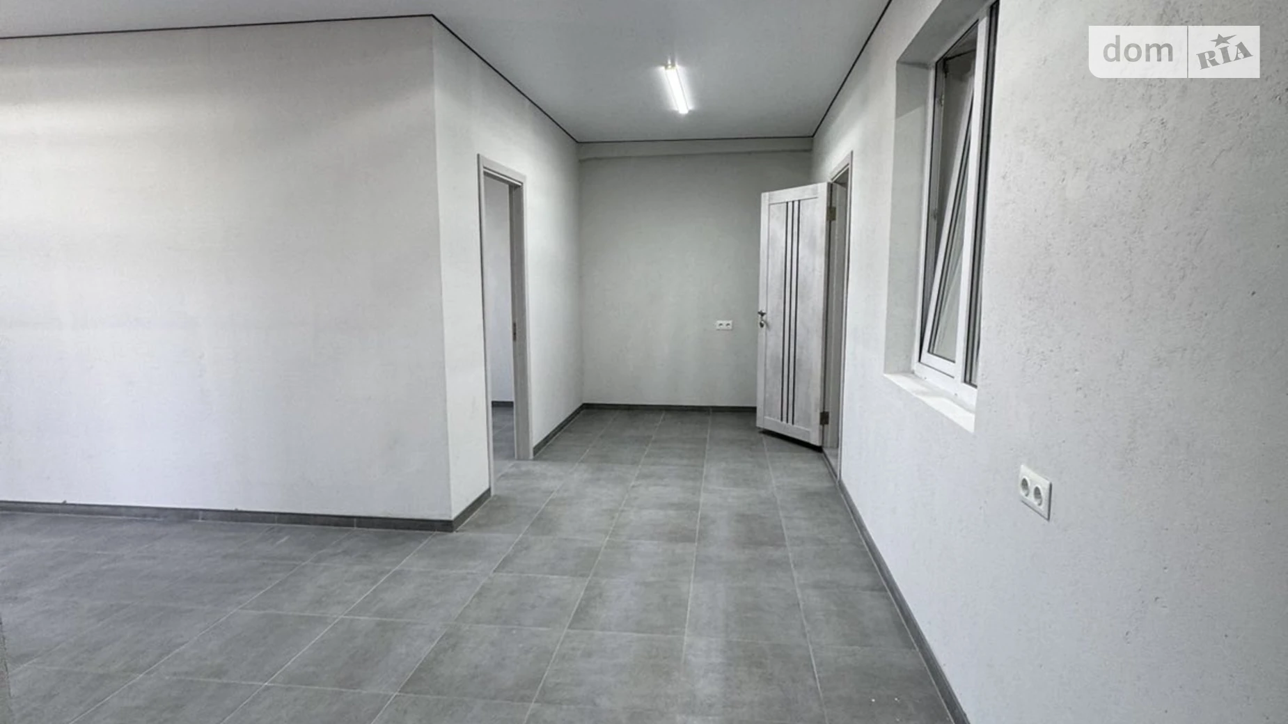 Сдается в аренду офис 220 кв. м в бизнес-центре, цена: 39900 $ - фото 3