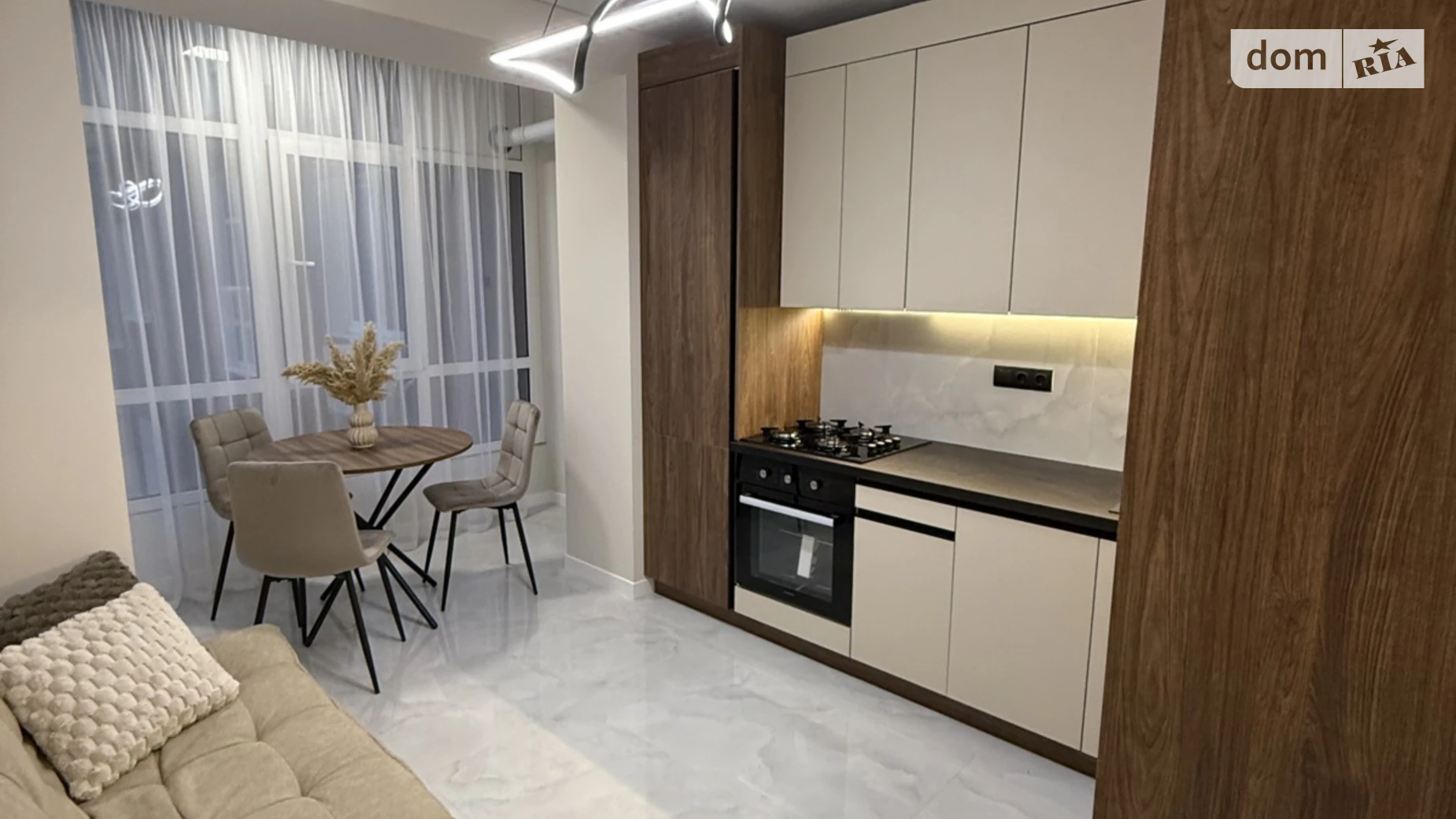 Продается 1-комнатная квартира 36.4 кв. м в Ивано-Франковске, ул. Высочана Семена, 18 корпус 16 - фото 2