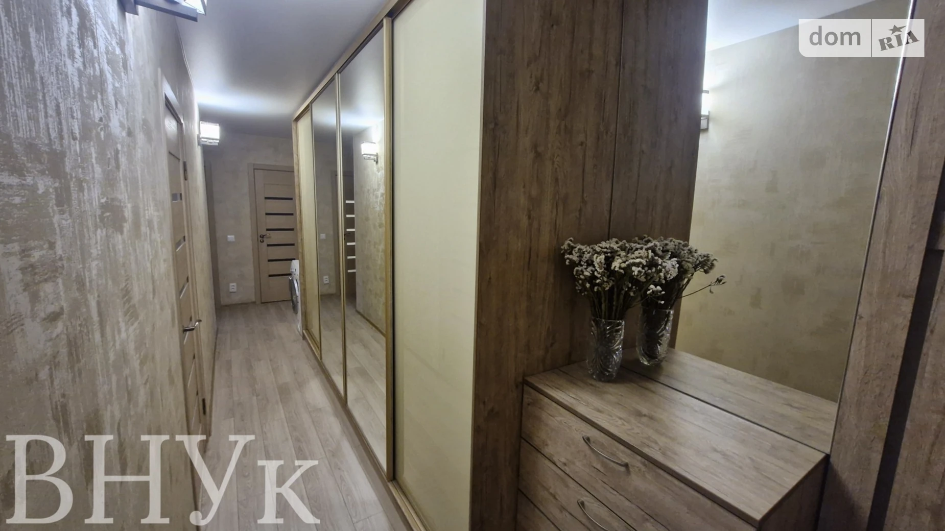 3-комнатная квартира 64.3 кв. м в, цена: 72000 $ - фото 2