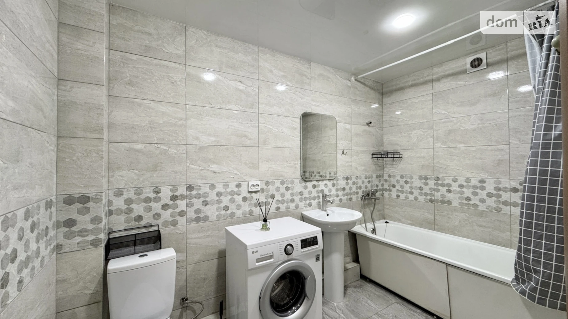 Продается 1-комнатная квартира 42.42 кв. м в Виннице, ул. Синеводская(Маяковского), 138В - фото 2