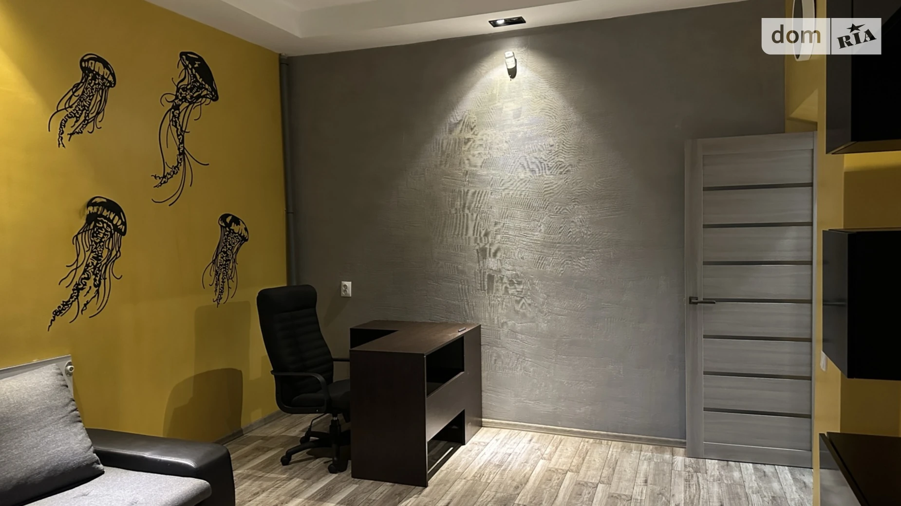 Продается 2-комнатная квартира 65 кв. м в Конотопе, просп. Мира, 28 - фото 2