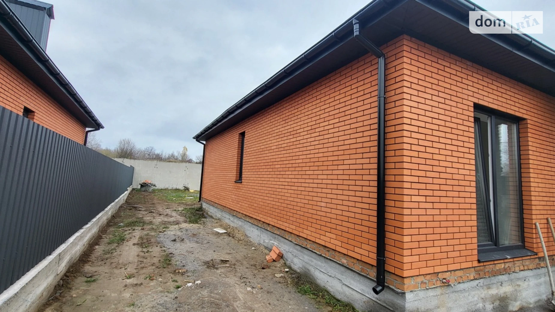 Продается одноэтажный дом 92 кв. м с балконом, цена: 92000 $ - фото 2