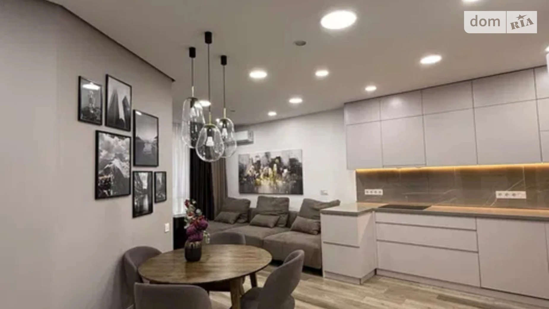 Продается 3-комнатная квартира 85 кв. м в Киеве, ул. Маккейна Джона, 3А - фото 3