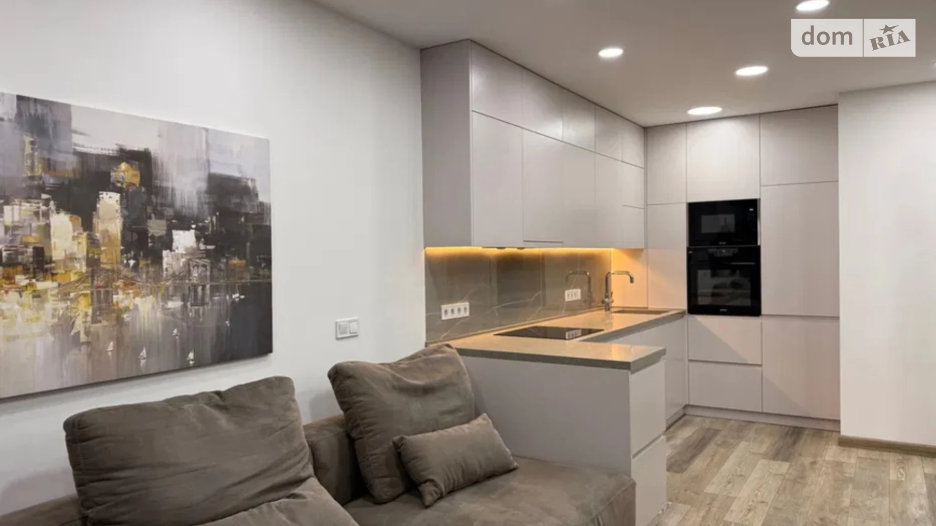 Продается 3-комнатная квартира 85 кв. м в Киеве, ул. Маккейна Джона, 3А - фото 2