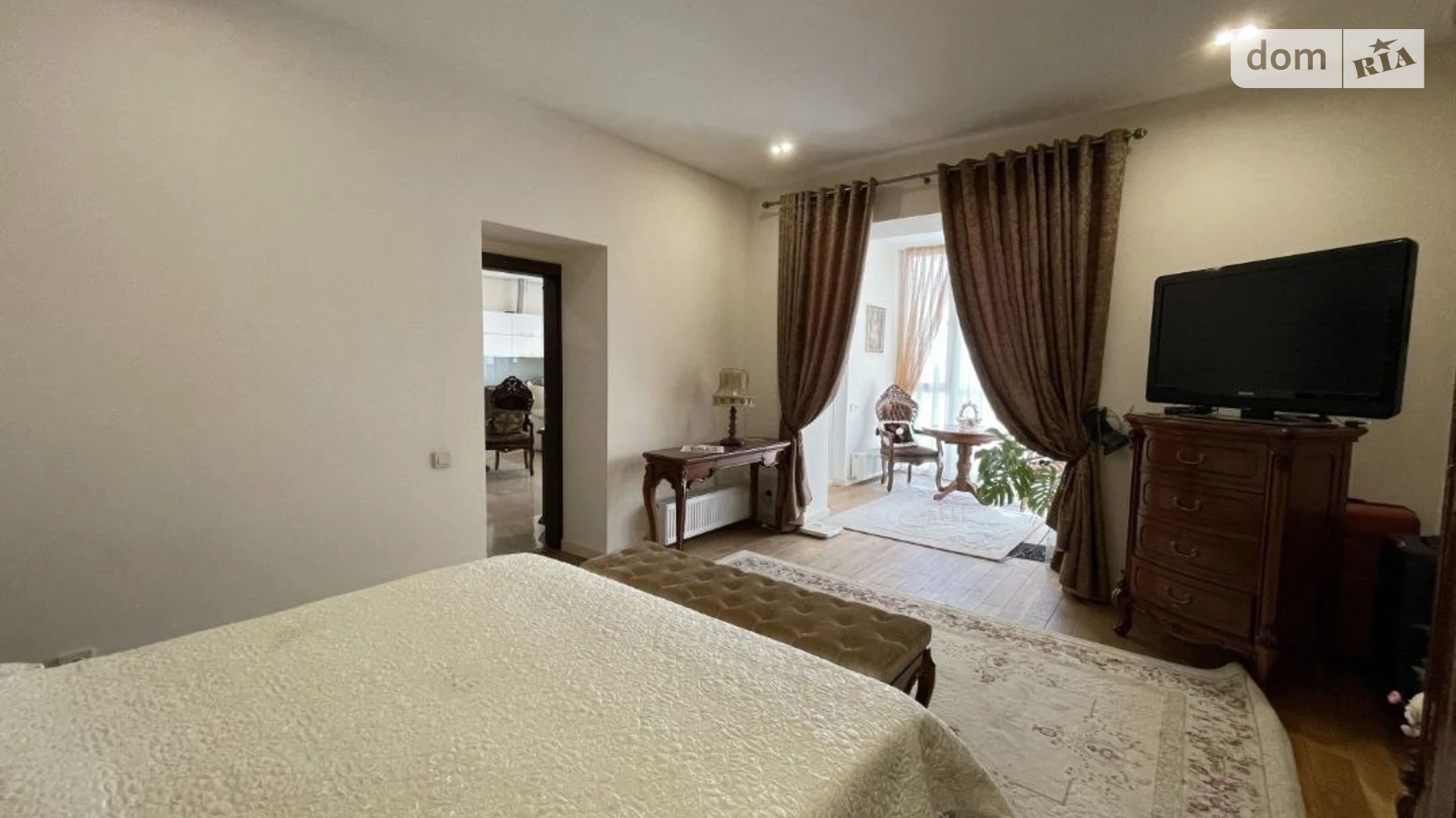 Сдается в аренду 2-комнатная квартира 72 кв. м в Днепре, ул. Литейная, 2А - фото 2