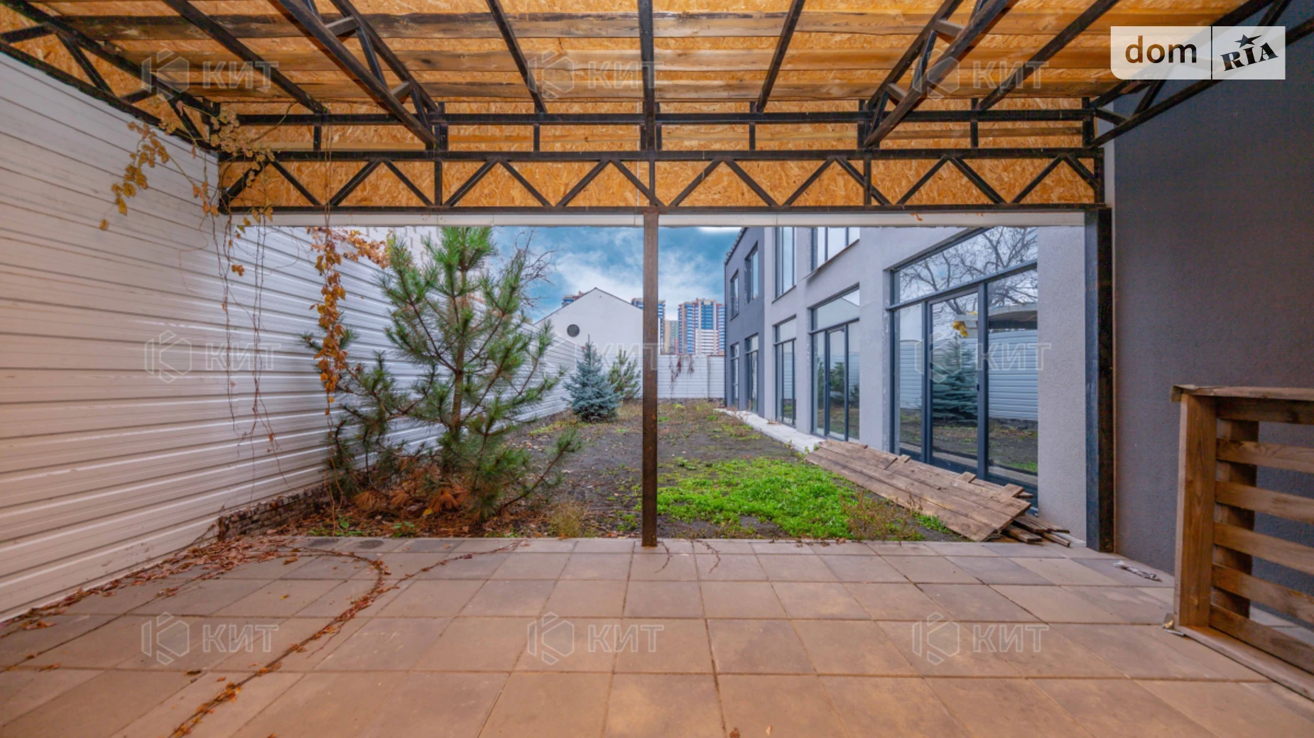 Продается дом на 2 этажа 211 кв. м с садом, цена: 135000 $ - фото 3