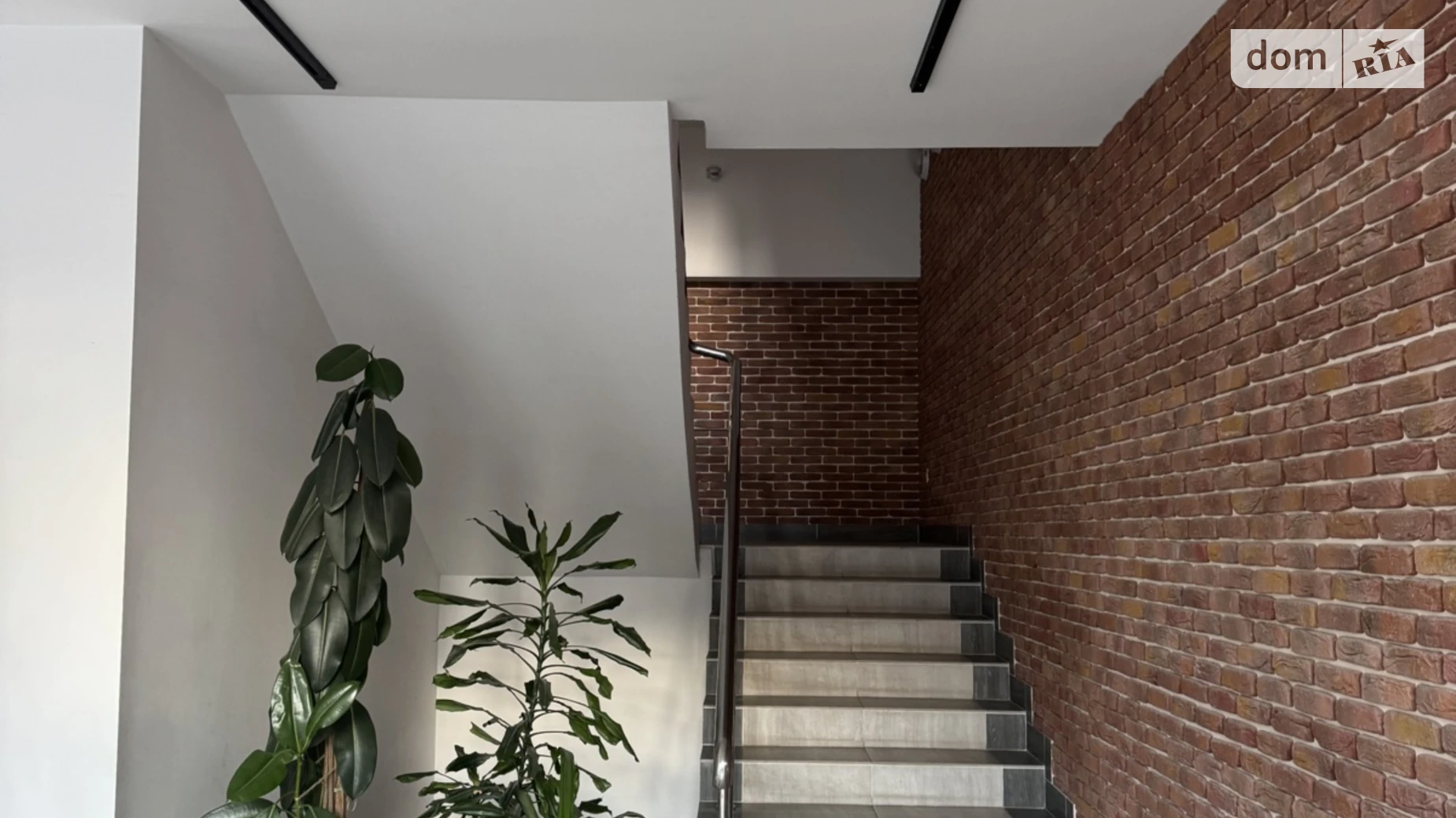 Продается 2-комнатная квартира 67 кв. м в Одессе, ул. Академика Сахарова, 5 - фото 4