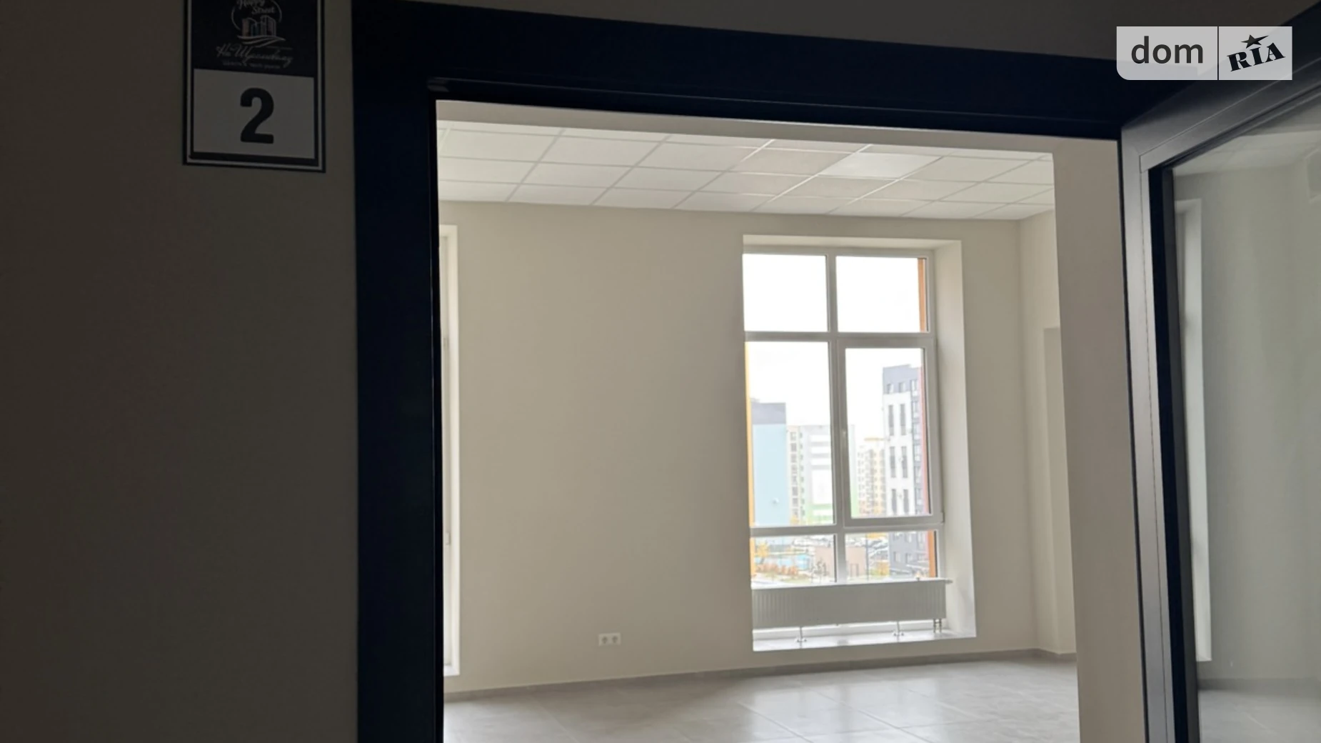 Сдается в аренду офис 63.5 кв. м в бизнес-центре, цена: 630 $ - фото 2