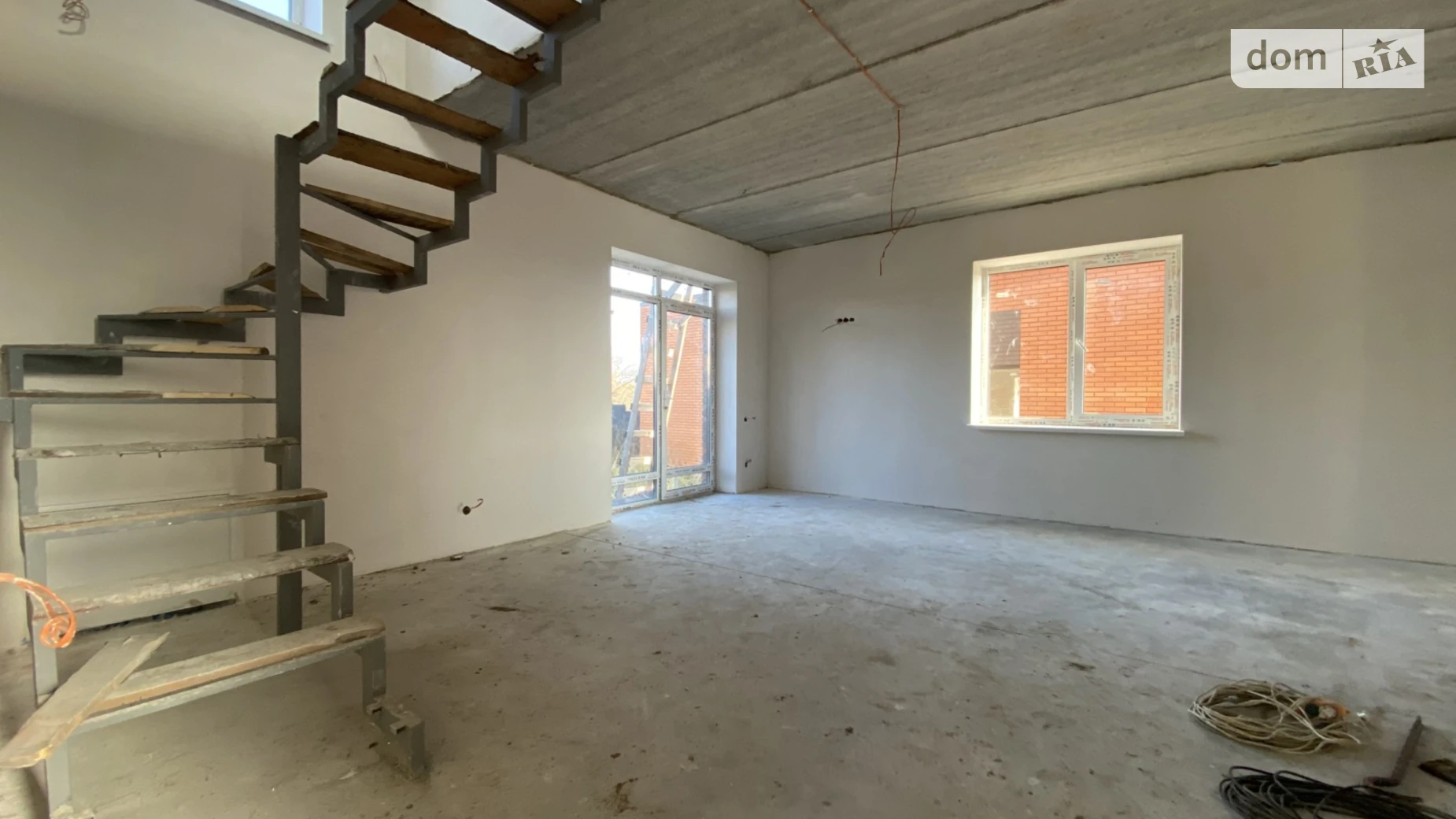 Продается дом на 2 этажа 105 кв. м с балконом, цена: 80000 $ - фото 4