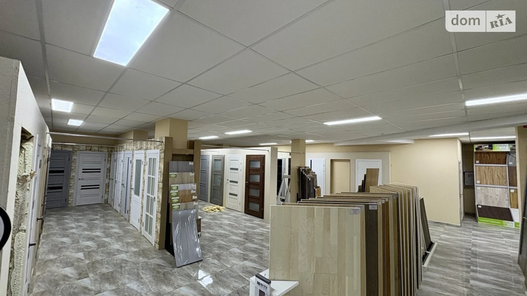 Продається приміщення вільного призначення 388 кв. м в 9-поверховій будівлі, цена: 200000 $ - фото 2