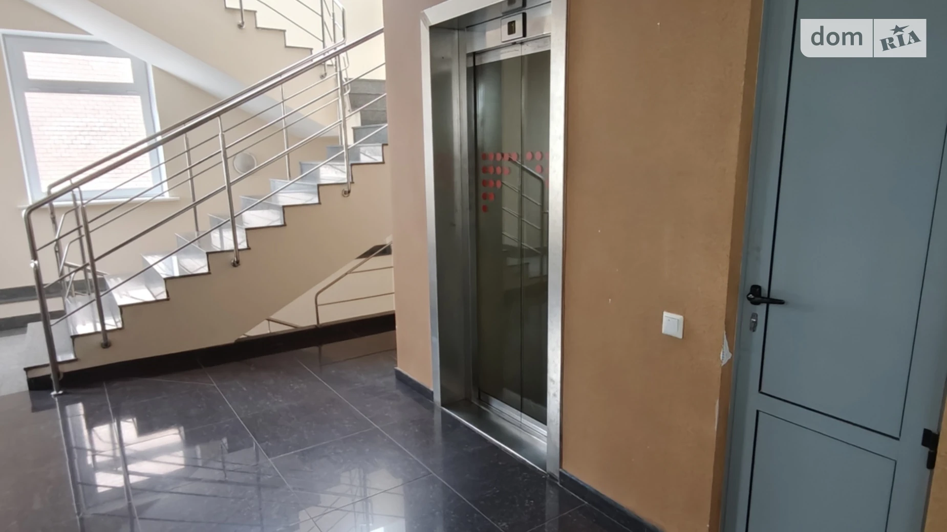 Здається в оренду офіс 14 кв. м в бізнес-центрі, цена: 3500 грн - фото 3