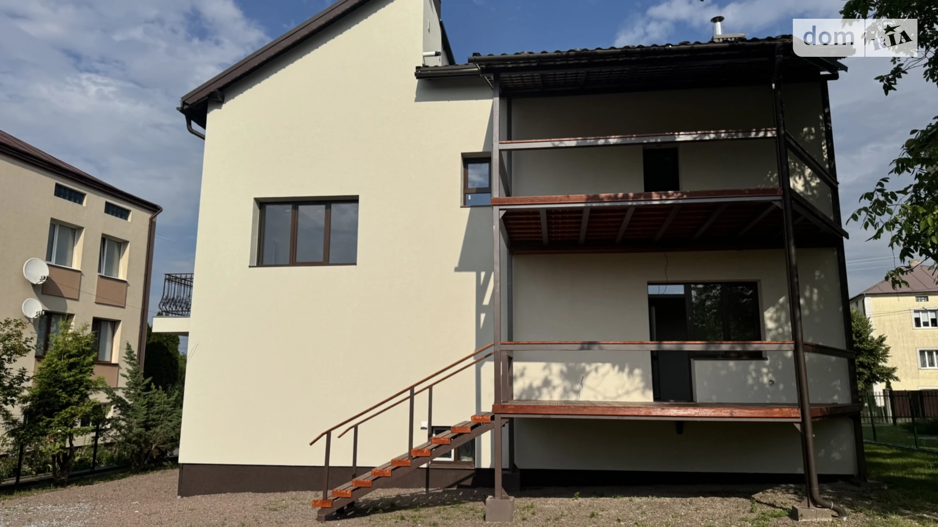 Продается дом на 2 этажа 246 кв. м с садом, цена: 198000 $ - фото 3