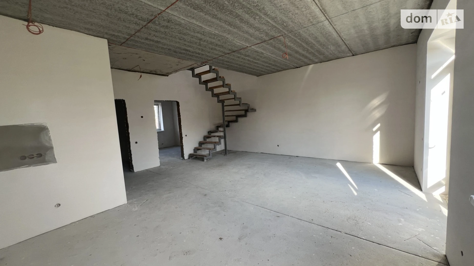 Продается дом на 2 этажа 128 кв. м с террасой, цена: 91500 $ - фото 3