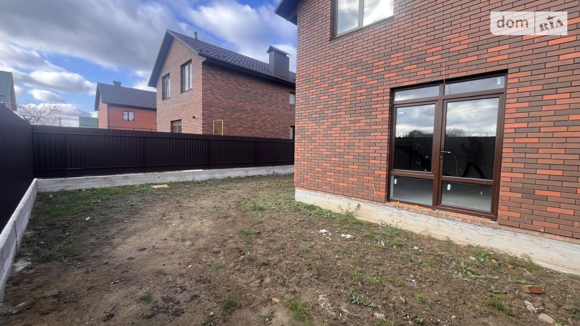 Продается дом на 2 этажа 105 кв. м с подвалом, цена: 89000 $ - фото 4