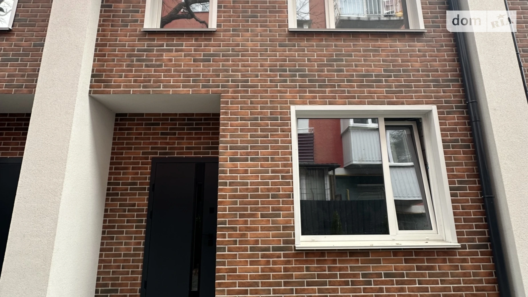 Продается дом на 2 этажа 98 кв. м с бассейном, цена: 80000 $ - фото 2