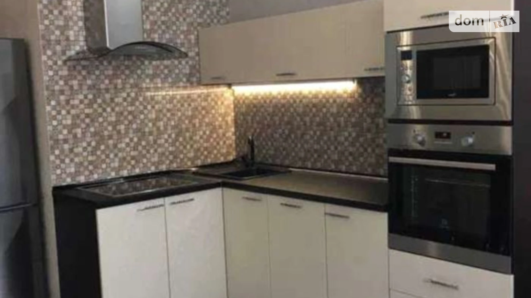 Сдается в аренду 1-комнатная квартира 40 кв. м в Одессе, ул. Среднефонтанская, 35 корпус 3 - фото 2