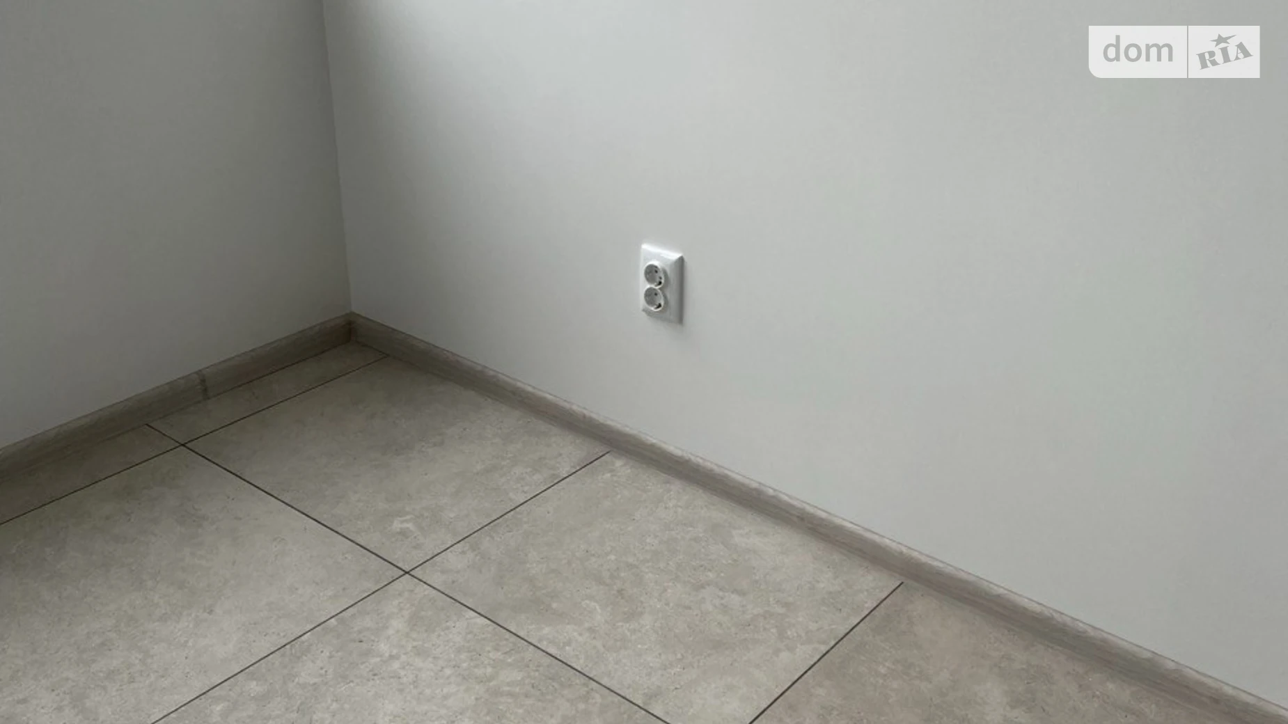 Сдается в аренду офис 14 кв. м в бизнес-центре, цена: 5000 грн - фото 2