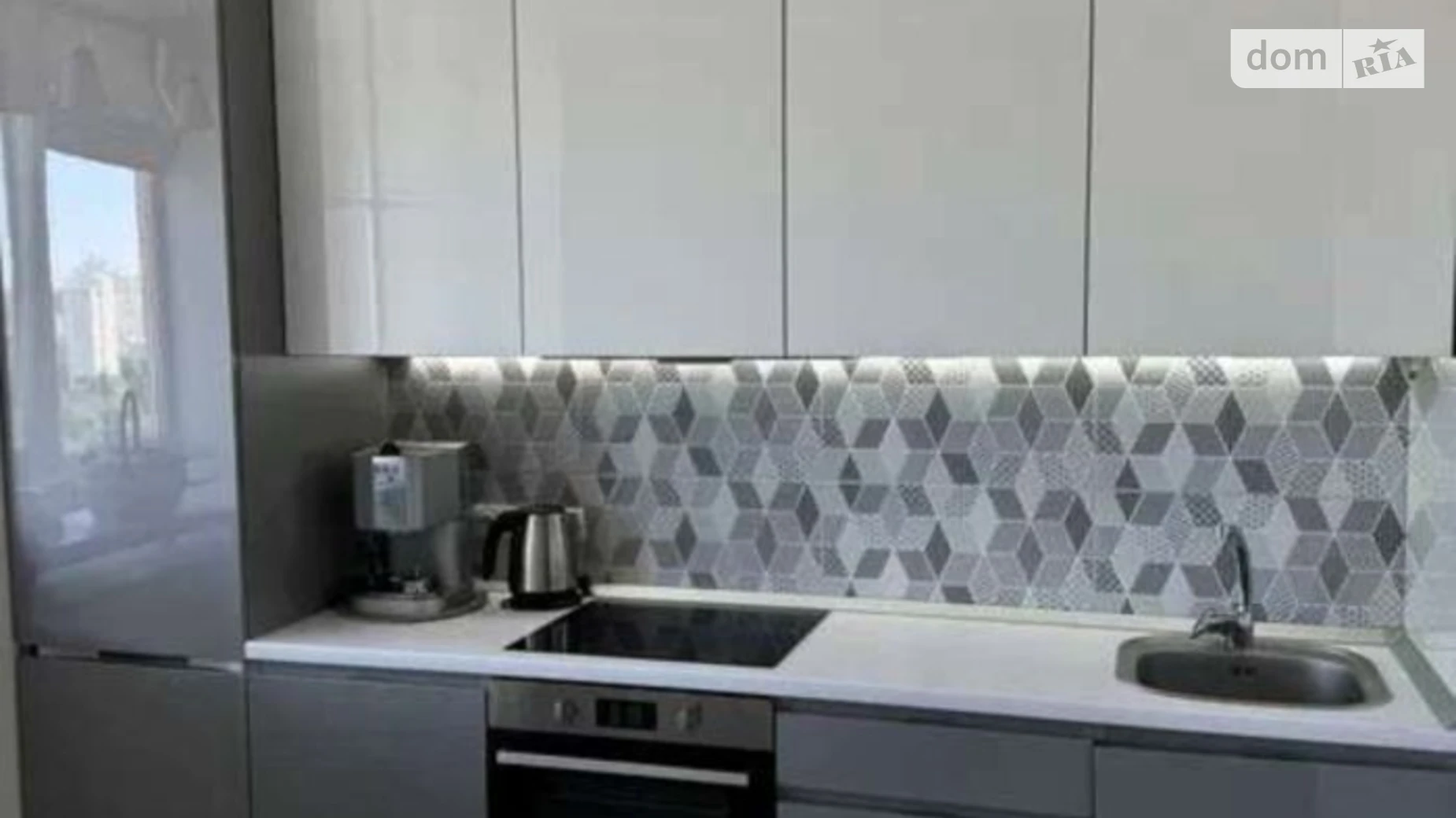 Сдается в аренду 1-комнатная квартира 50 кв. м в Одессе, ул. Среднефонтанская, 35 корпус 1 - фото 4