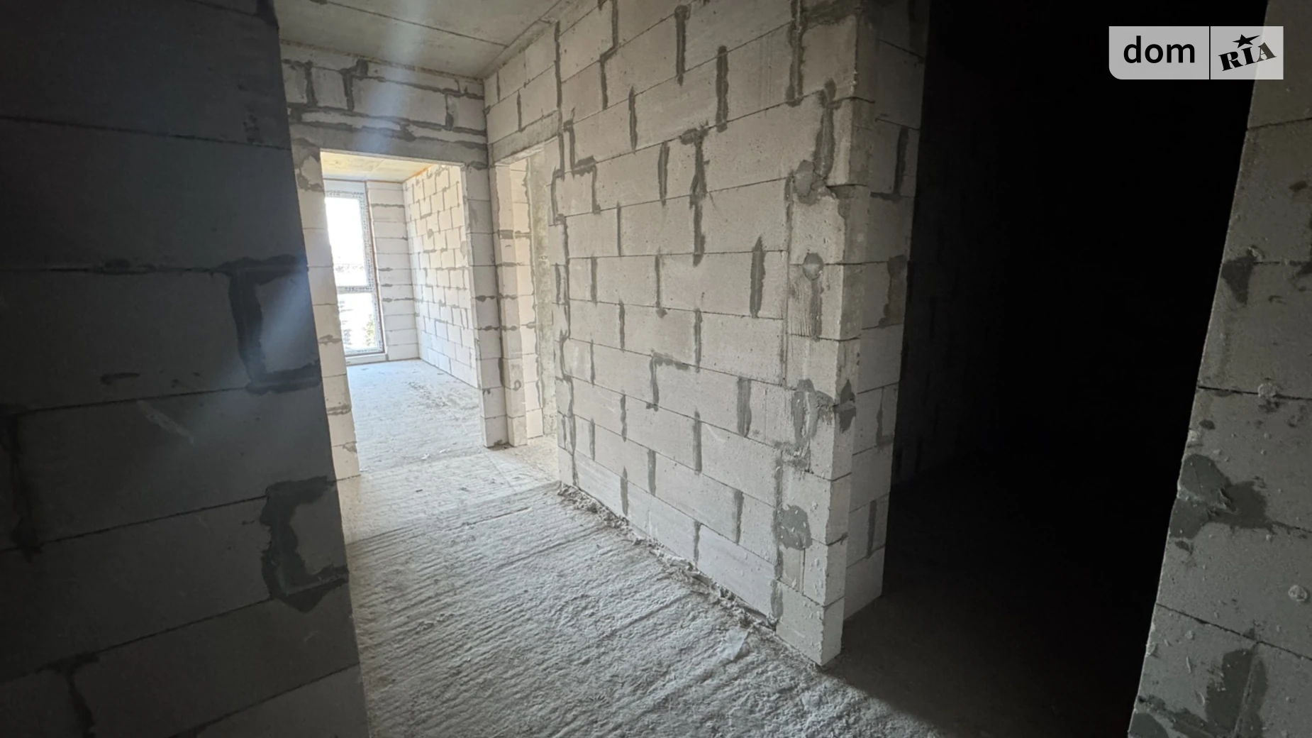 Продается 1-комнатная квартира 67.8 кв. м в Львове, ул. Хмельницкого Богдана, 116 - фото 2