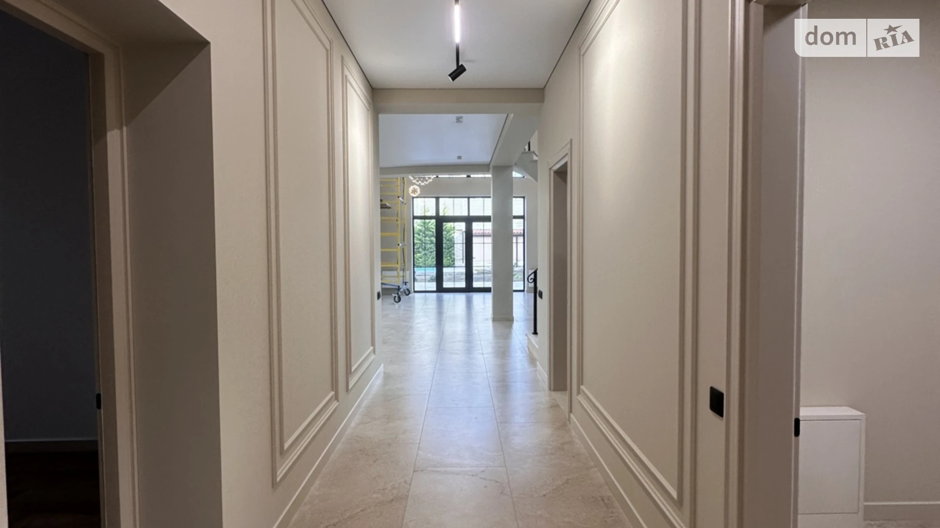 Продается дом на 2 этажа 320 кв. м с мансардой, цена: 800000 $ - фото 3