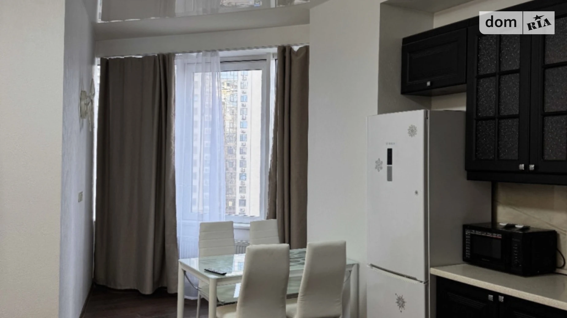 Продається 1-кімнатна квартира 60 кв. м у Одесі, вул. Генуезька - фото 2