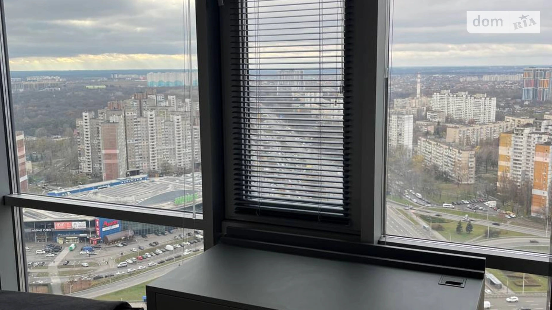 Продается 1-комнатная квартира 53 кв. м в Киеве, ул. Академика Заболотного, 1Б - фото 2