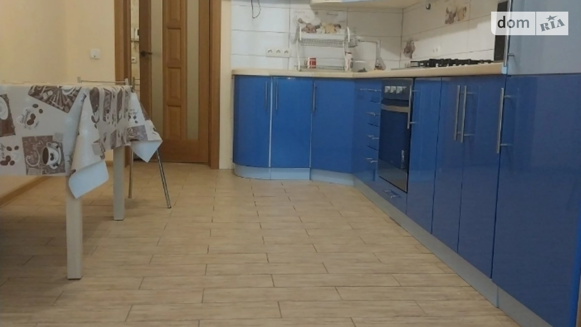 1-комнатная квартира 54 кв. м в Луцке, ул. Дмитрия Иващенко - фото 4