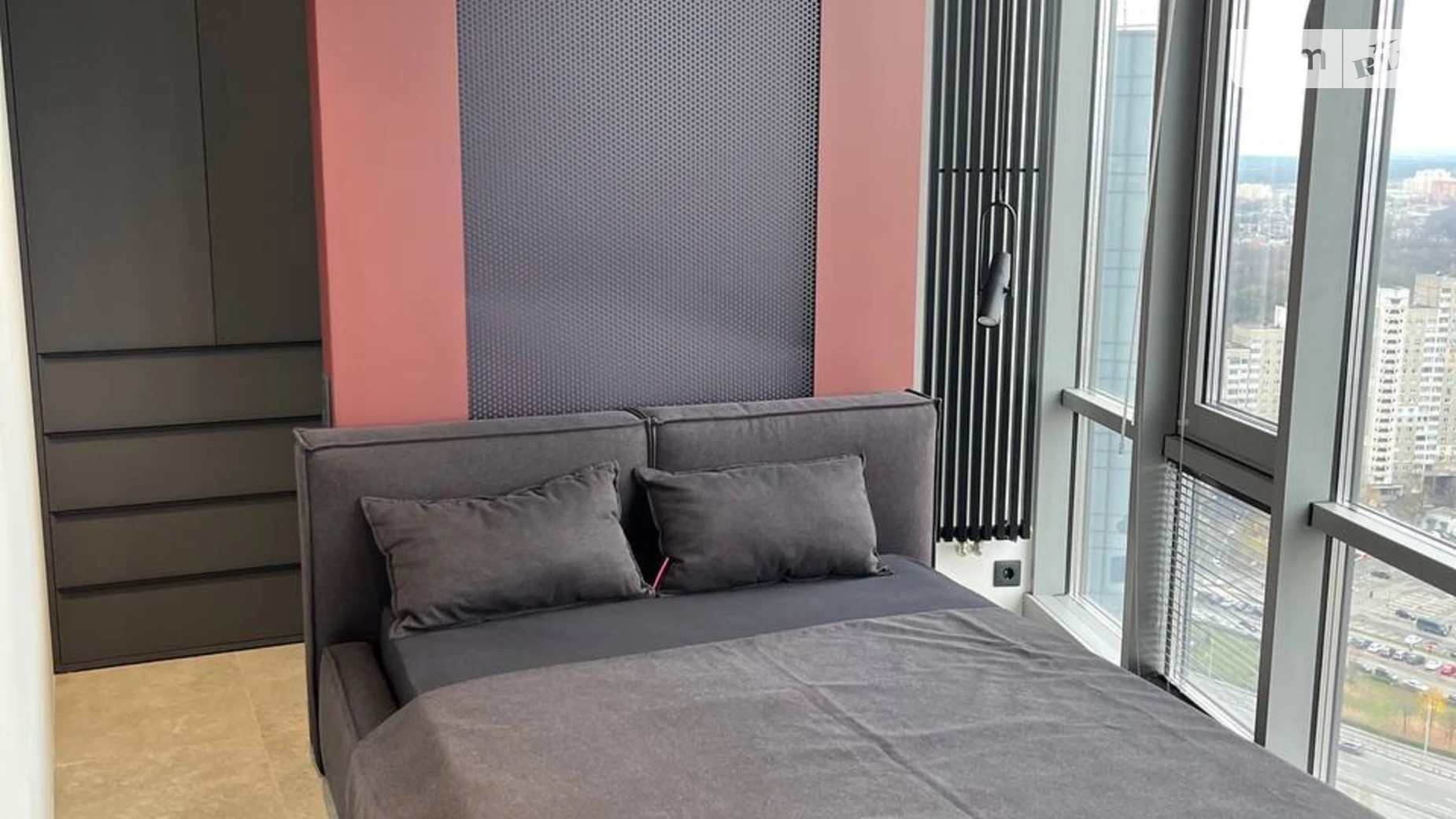 Продается 1-комнатная квартира 44 кв. м в Киеве, просп. Академика Глушкова, 1Б - фото 2