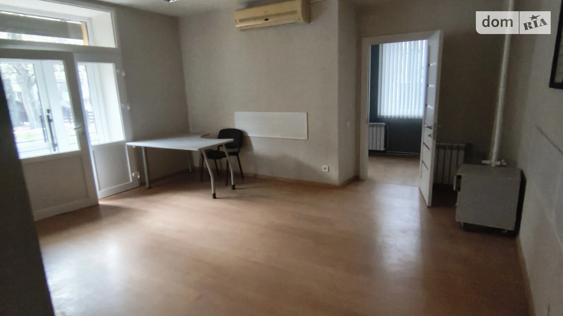 Продается офис 59 кв. м в бизнес-центре, цена: 85000 $ - фото 2