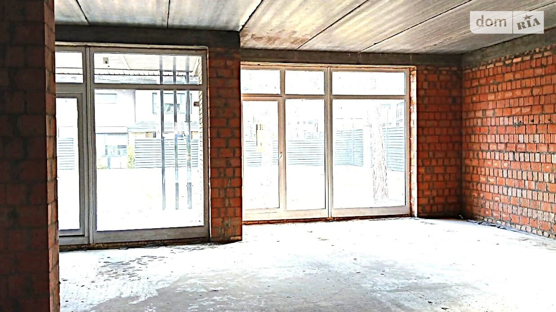 Продается дом на 2 этажа 215 кв. м с камином, цена: 440000 $ - фото 2