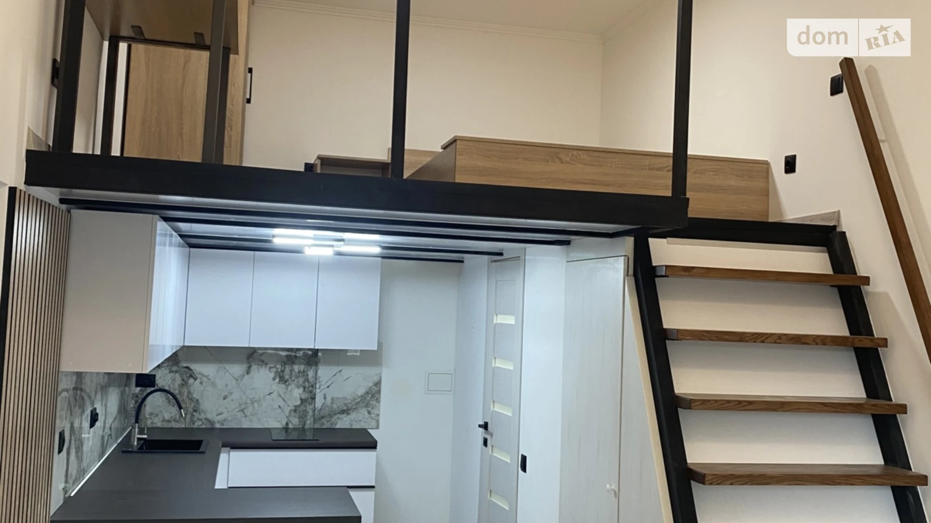 1-комнатная квартира 36 кв. м в Тернополе, ул. Стадниковой Софии, 40 - фото 2