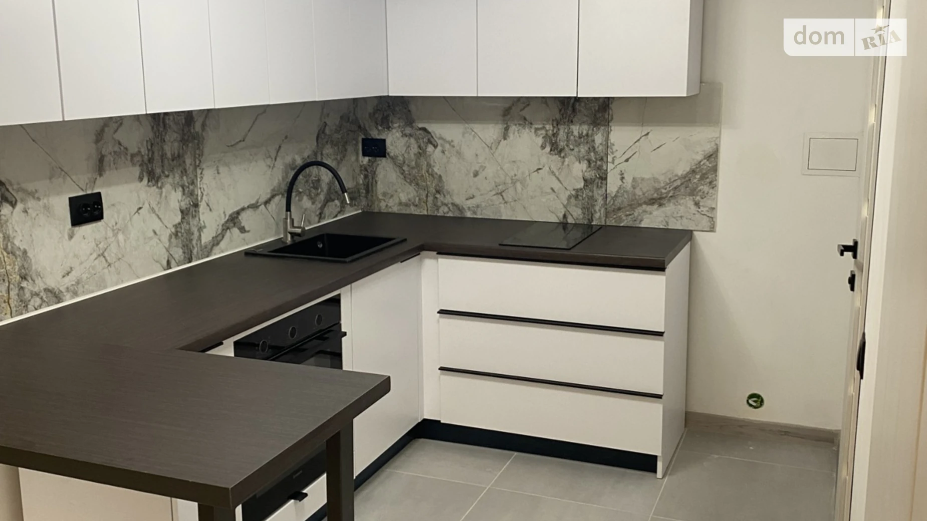 1-комнатная квартира 36 кв. м в Тернополе, ул. Стадниковой Софии, 40 - фото 3