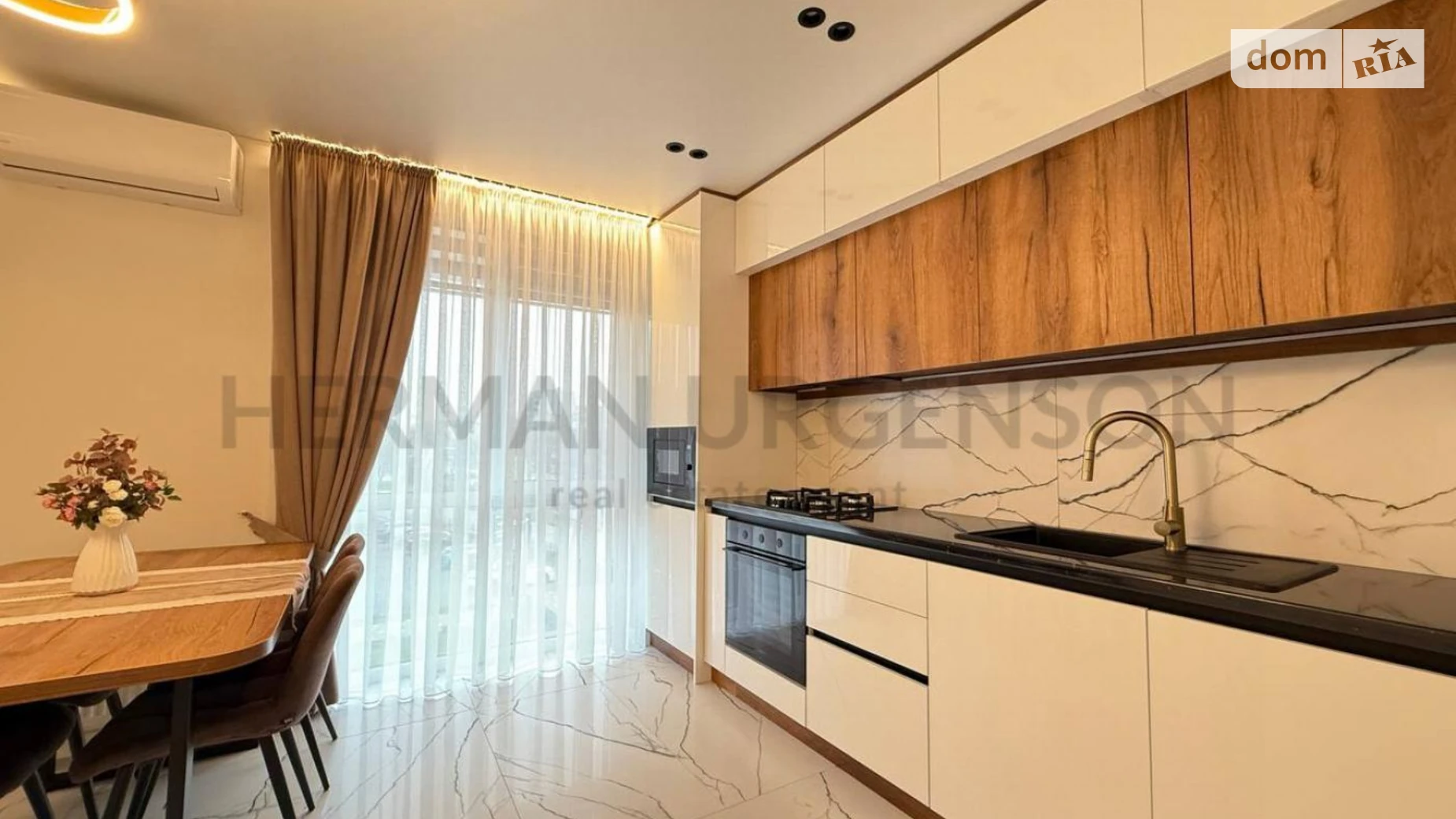 Продается 2-комнатная квартира 53 кв. м в Ужгороде, ул. Бабьяка - фото 2