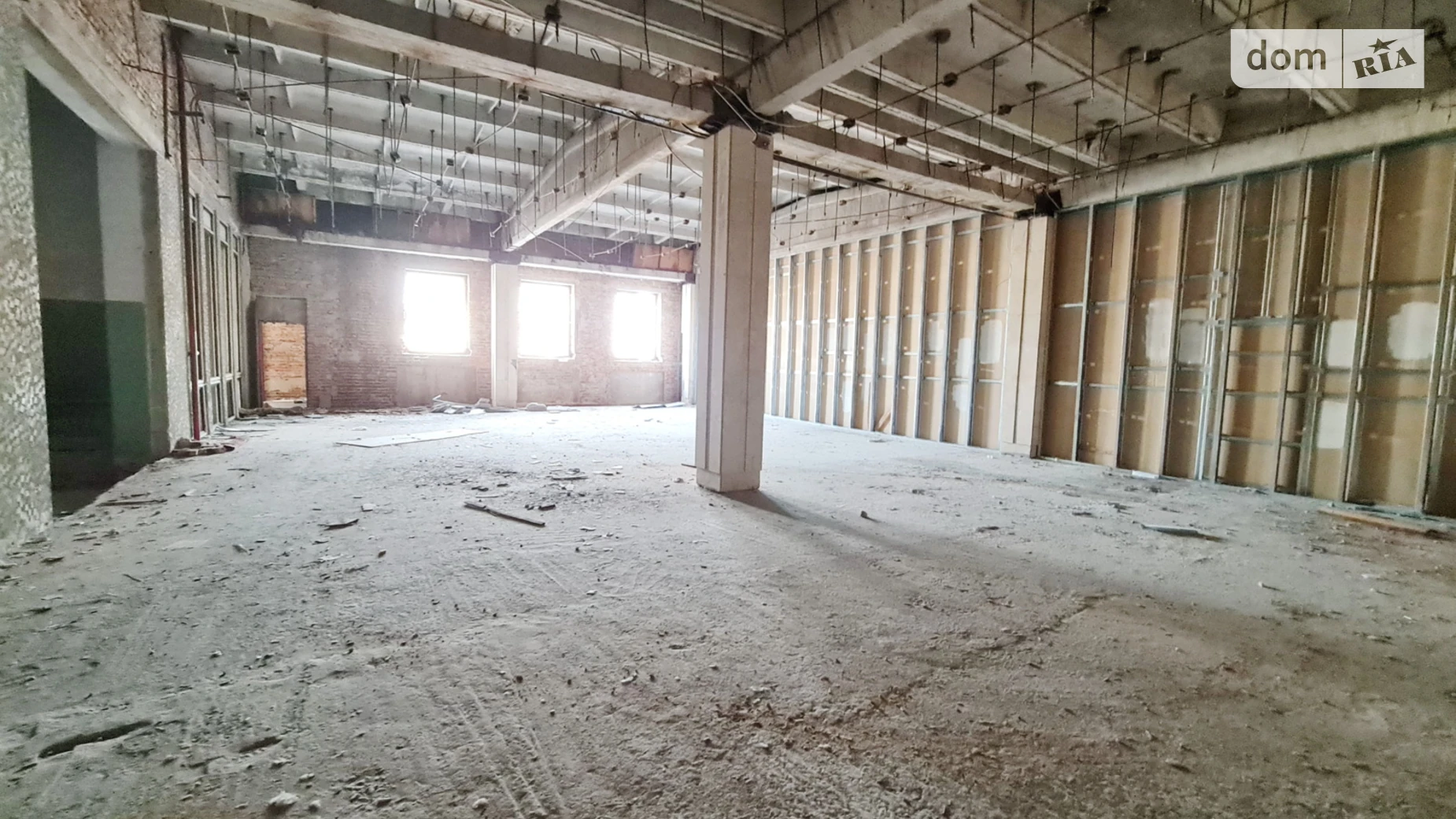 Продается помещения свободного назначения 900 кв. м в 2-этажном здании, цена: 460000 $ - фото 2