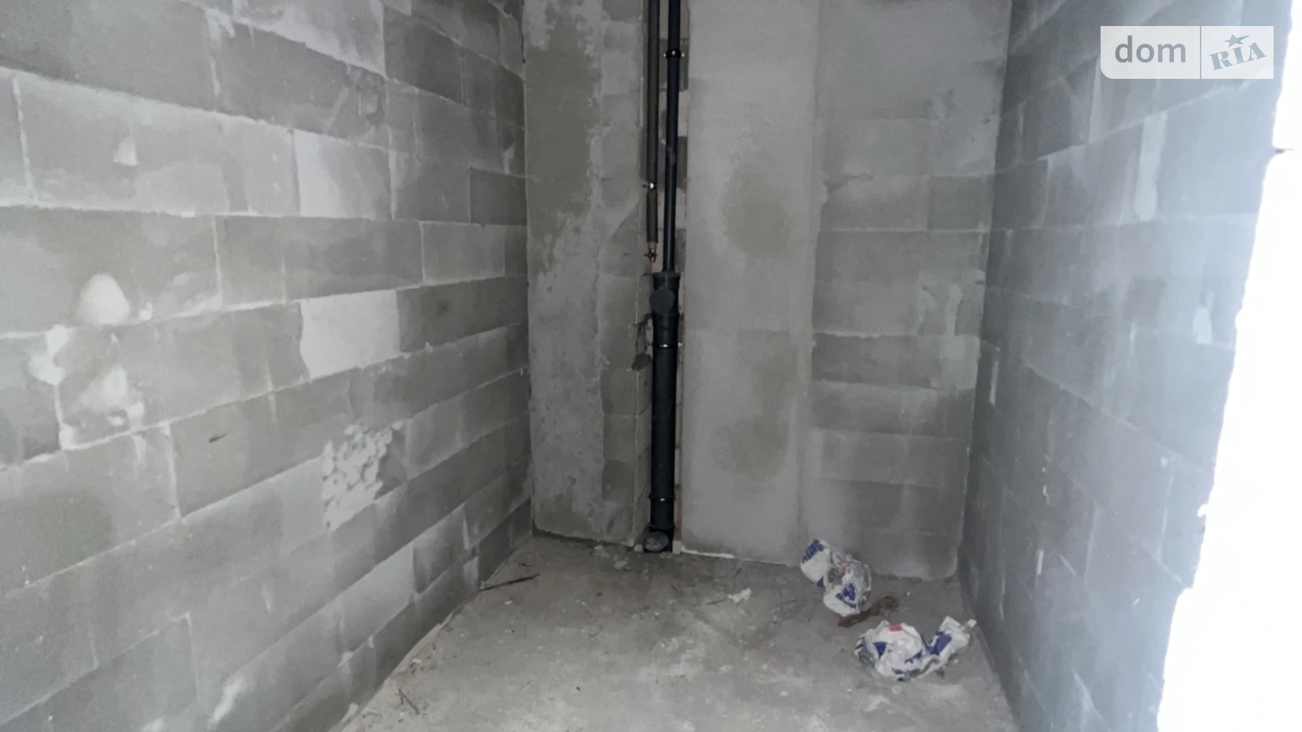 Продается 1-комнатная квартира 45 кв. м в Буче, ул. Яблонская, 316Д - фото 2